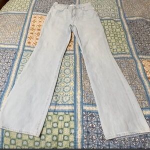 Women’s 7 For All Mankind easy boot jeans, sz28, light blue, gently used